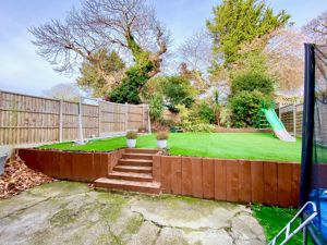 Photo 16- click for photo gallery